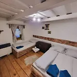 Drevenica M&p * Bešeňová