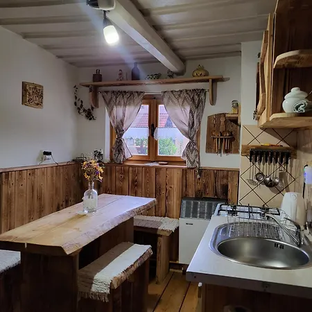 Drevenica M&p * Bešeňová