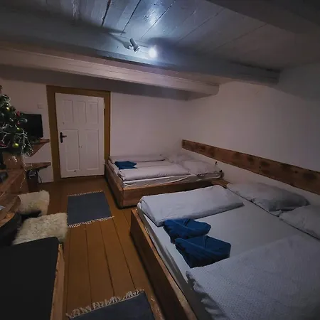 Drevenica M&p アパート Bešeňová