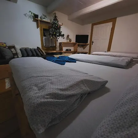 Drevenica M&p * Bešeňová